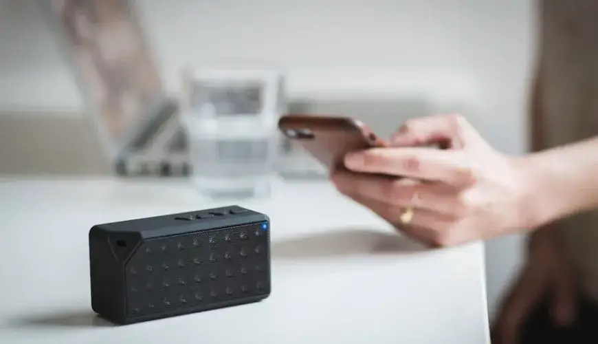 Jak zresetować głośnik bluetooth i rozwiązać problemy z połączeniem