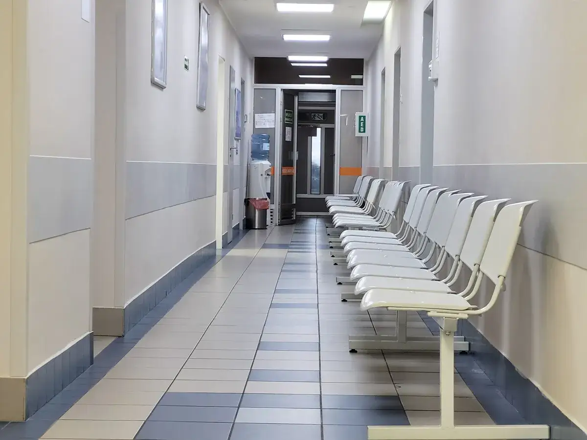 Ile zarabiają położne w Polsce? Zaskakujące dane o wynagrodzeniach