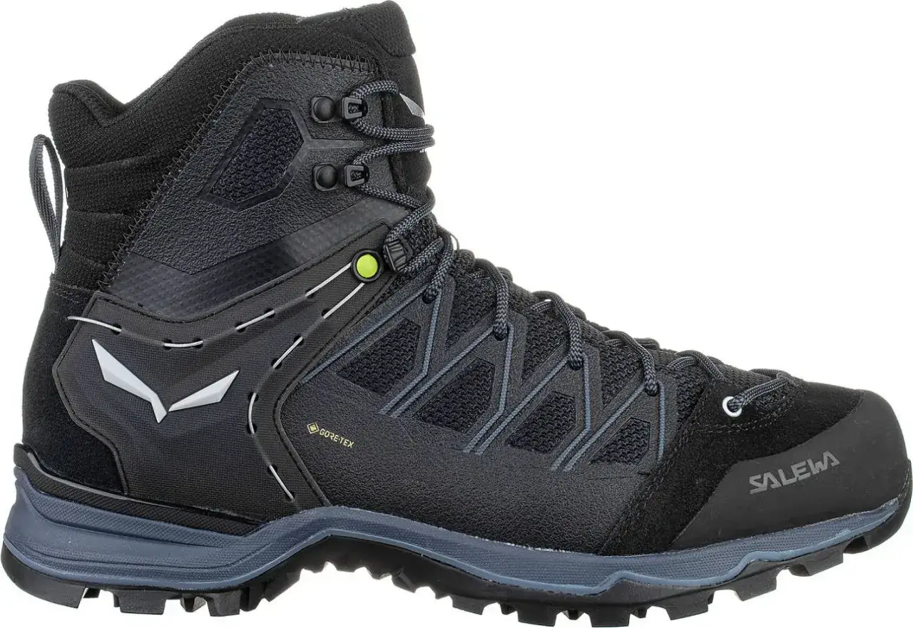 Buty GTX – co to znaczy i jak wybrać najlepsze trekkingowe obuwie