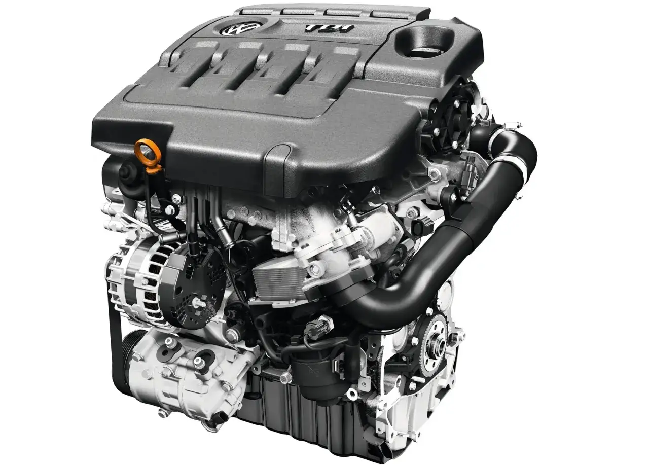 Silnik 2.0 TDI z turbosprężarką i osprzętem, gotowy do montażu.