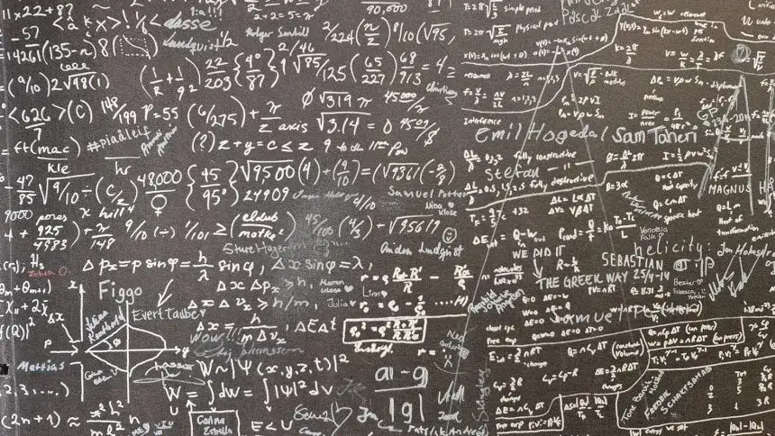 Algebra co to jest - zrozumienie podstaw i znaczenia w matematyce