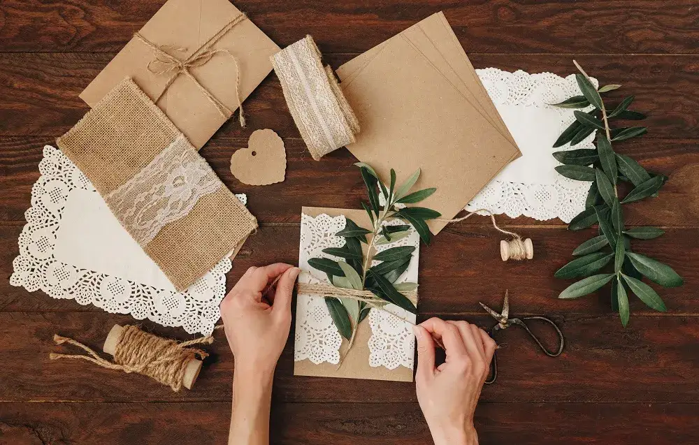 Jak zrobić zaproszenia ślubne DIY? Przewodnik krok po kroku