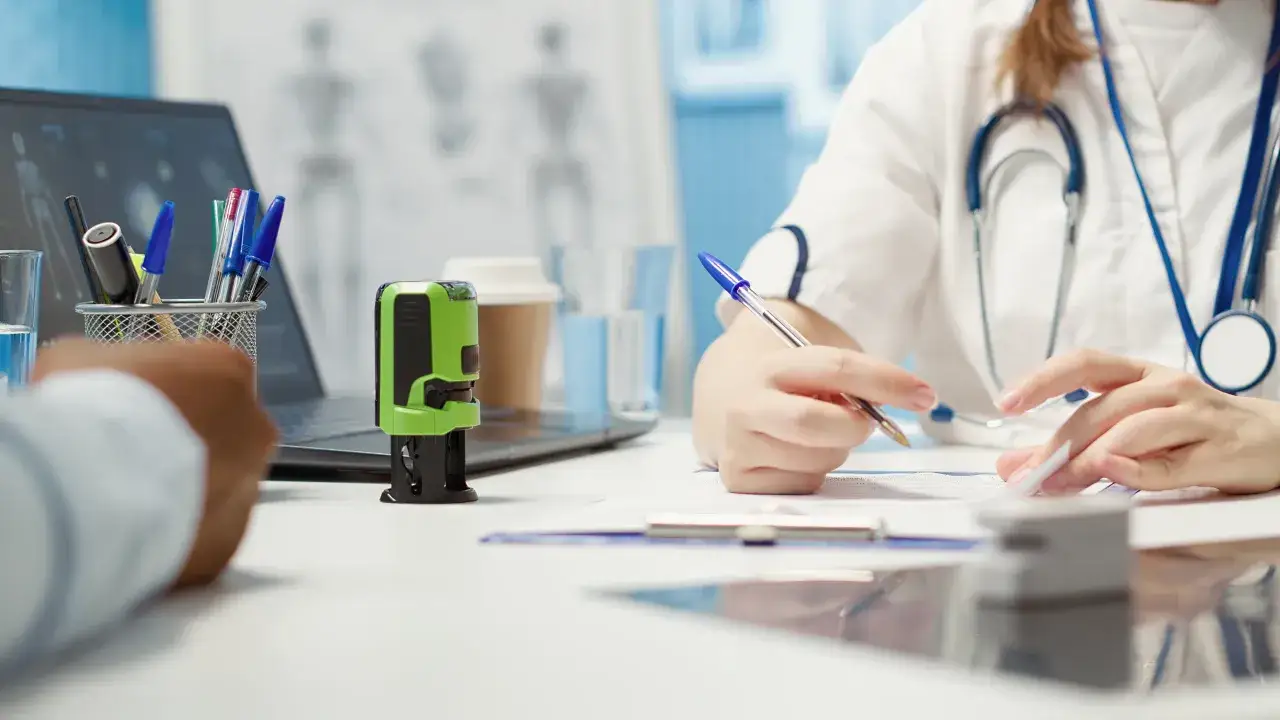 Medycyna pracy Łódź: Jak usprawnić HR i uniknąć kar?