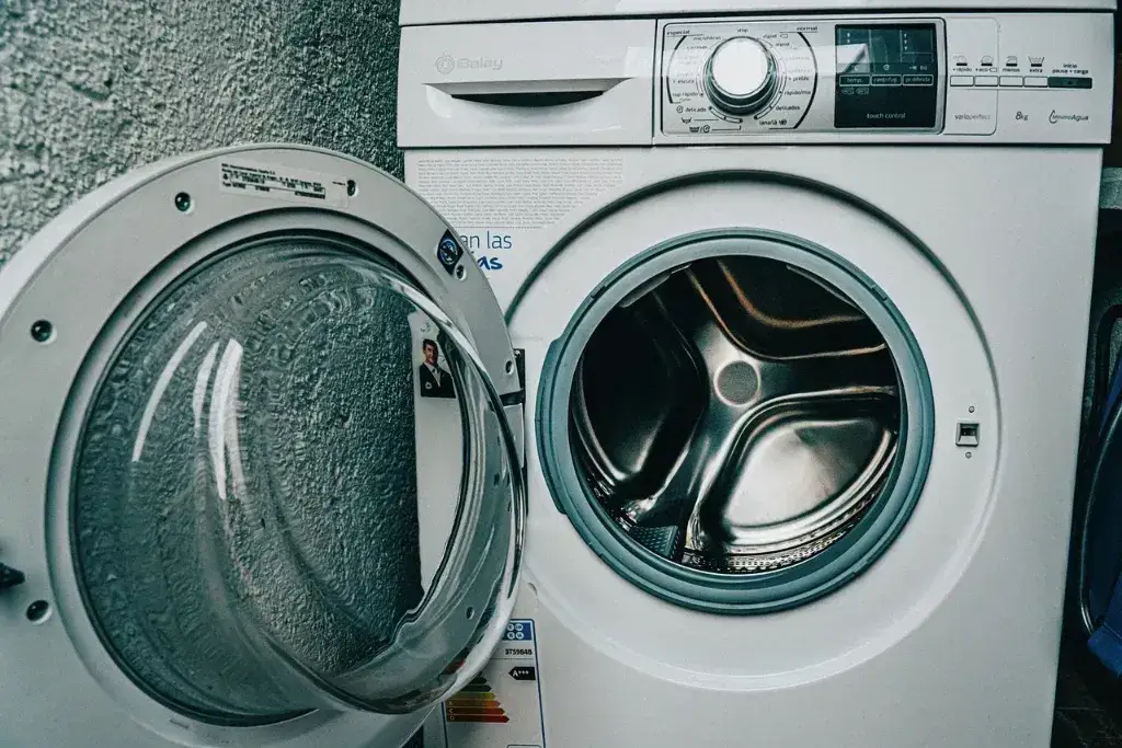 Jak naprawić błąd F05 w pralce Whirlpool: 5 skutecznych rozwiązań