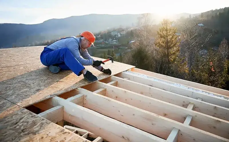 Najlepsze materiały do pokrycia dachu z płyty OSB - kompletny poradnik