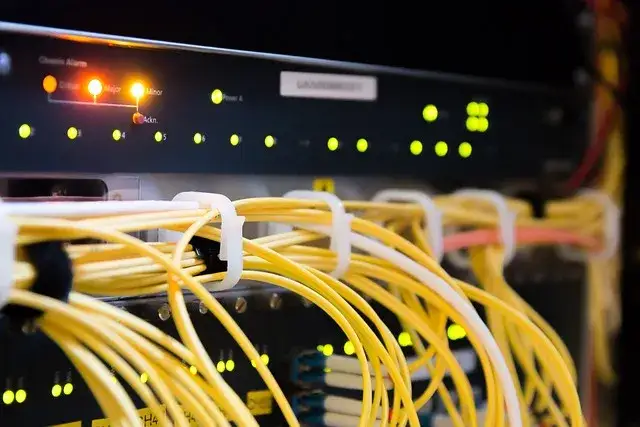 Ile prądu zużywa router? Poznaj koszty i sposoby oszczędzania
