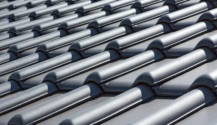 Dachówka cementowa ile na m2? Koszty, wydajność i porównanie z ceramicznymi