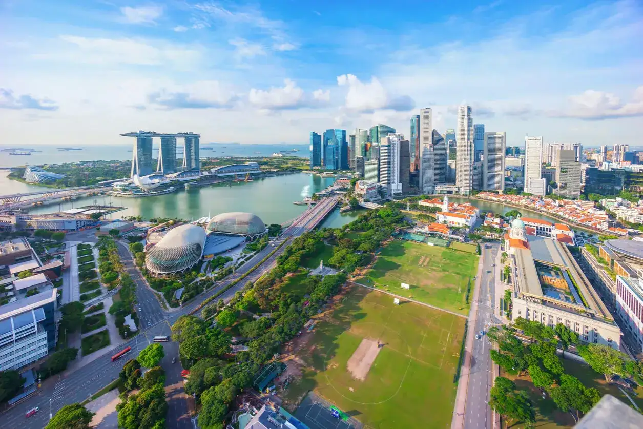 Kiedy jechać do Singapuru? Najlepsze miesiące i warunki pogodowe