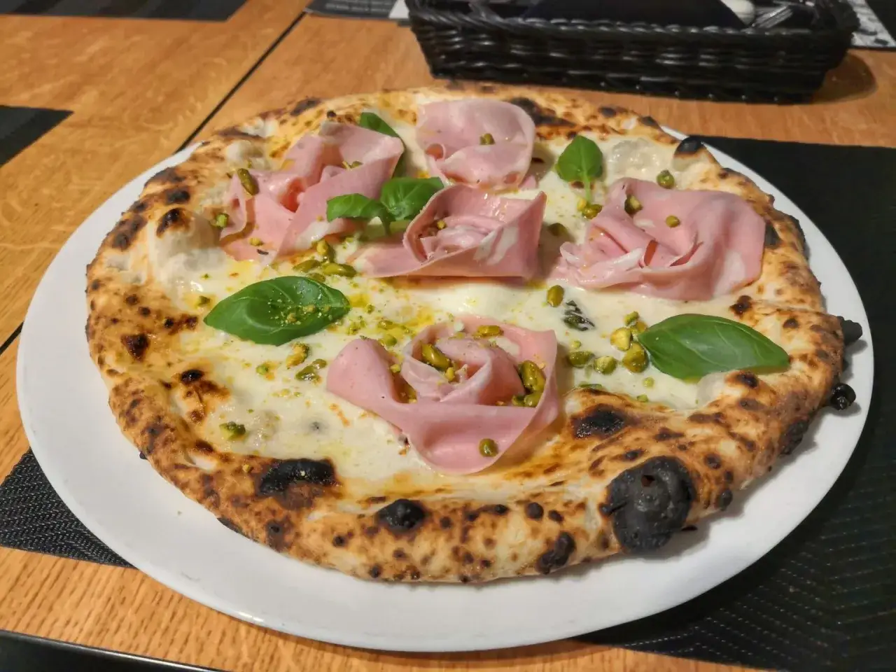 Najlepsza pizza na Śląsku – gdzie warto zjeść i uniknąć rozczarowania