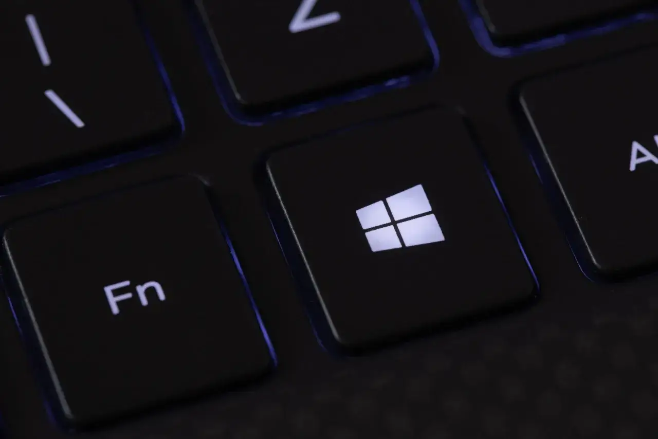 Jak łatwo dostosować ustawienia klawiatury w systemach Windows, Android i Chromebook