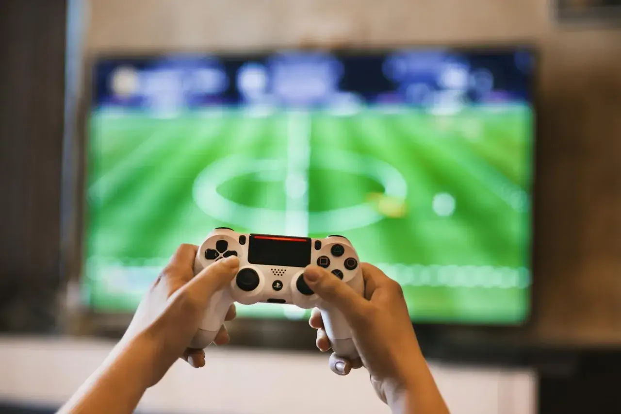 W co warto zagrać w 2025 roku? Najlepsze tytuły na PC i konsole