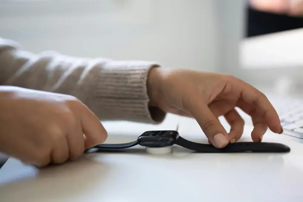 Jak włączyć Bluetooth w zegarku? Pełny poradnik i rozwiązania problemów