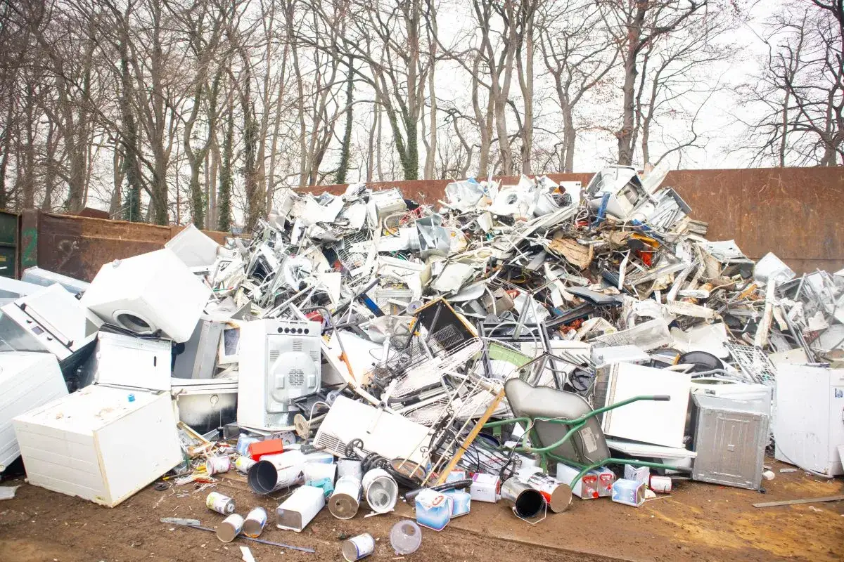 Ile waży agregat z lodówki? Waga a cena na złomie i DIY.
