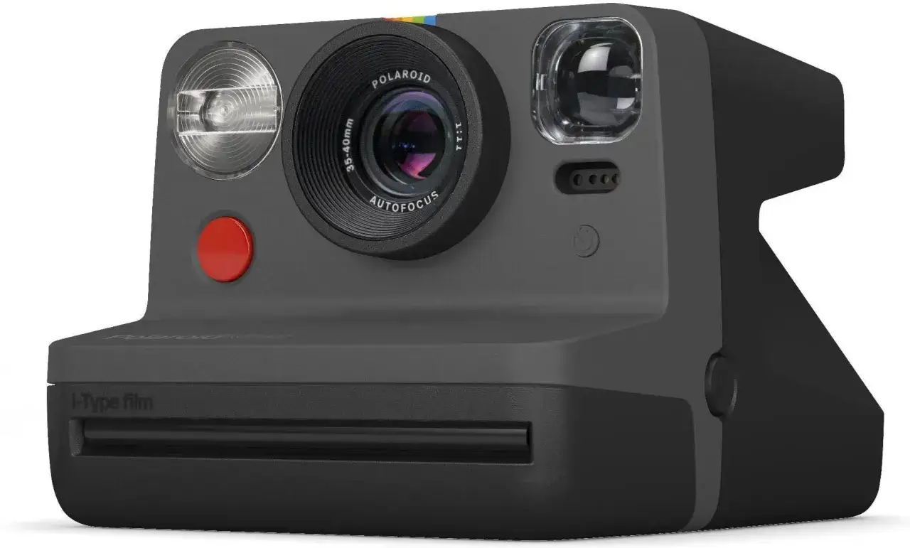 Ceny aparatów Polaroid 2025: od 450 zł do 2500+. Całkowity koszt