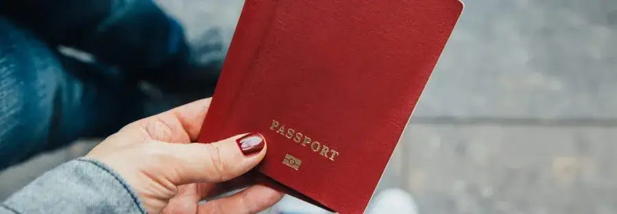Czy za paszport można płacić kartą? Oto co musisz wiedzieć