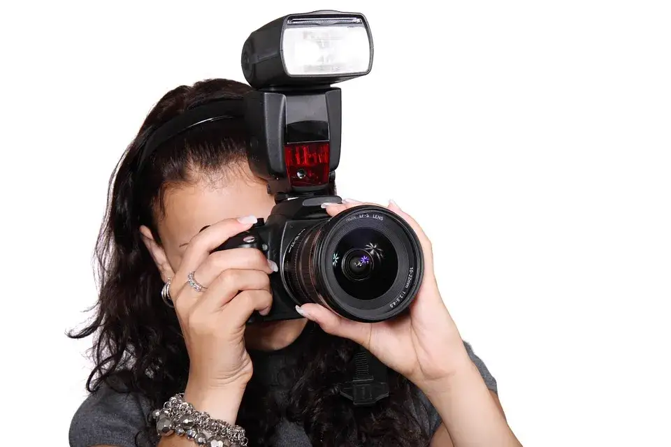 Fotograf czy fotografik - odkryj kluczowe różnice i znaczenie