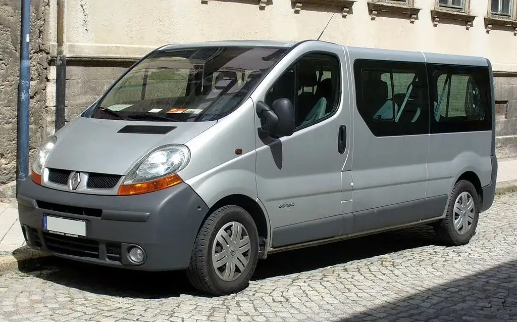 Ile waży bus 9 osobowy? Sprawdź, zanim podejmiesz decyzję