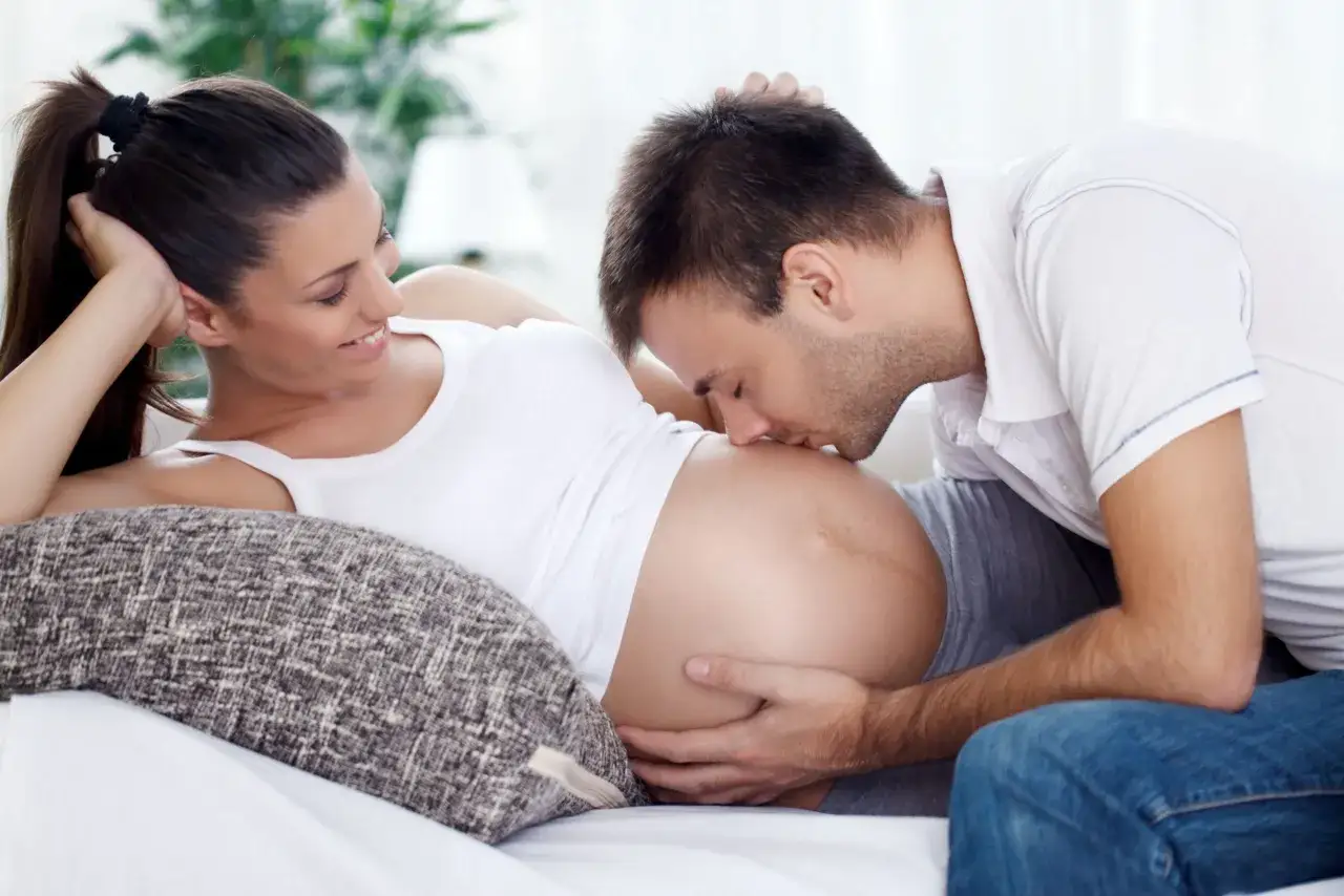 Jak zmienia się kobieta w ciąży - emocjonalne i fizyczne wyzwania