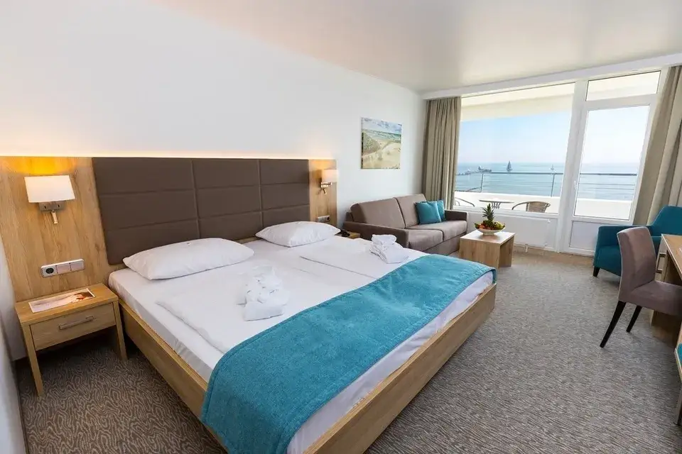 Carat Hotel Grömitz: Ihr Traumurlaub an der Ostsee | Lage & SPA