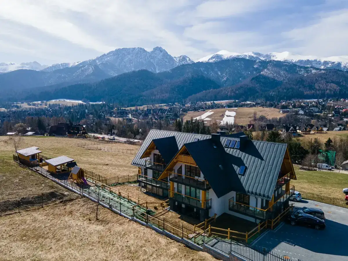 Butorowy Wierch noclegi: Jak wybrać idealny z widokiem na Tatry?