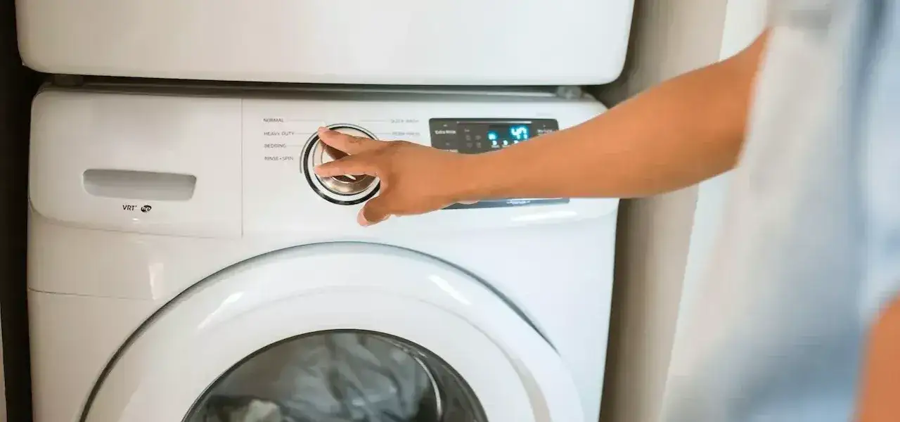 Jak zresetować pralkę Whirlpool: 6 skutecznych kroków naprawy w domu