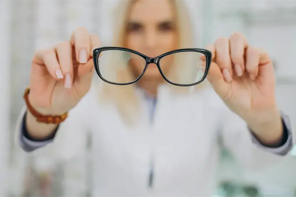 Jak poprawić wzrok? Dieta, ćwiczenia, laser co naprawdę działa?
