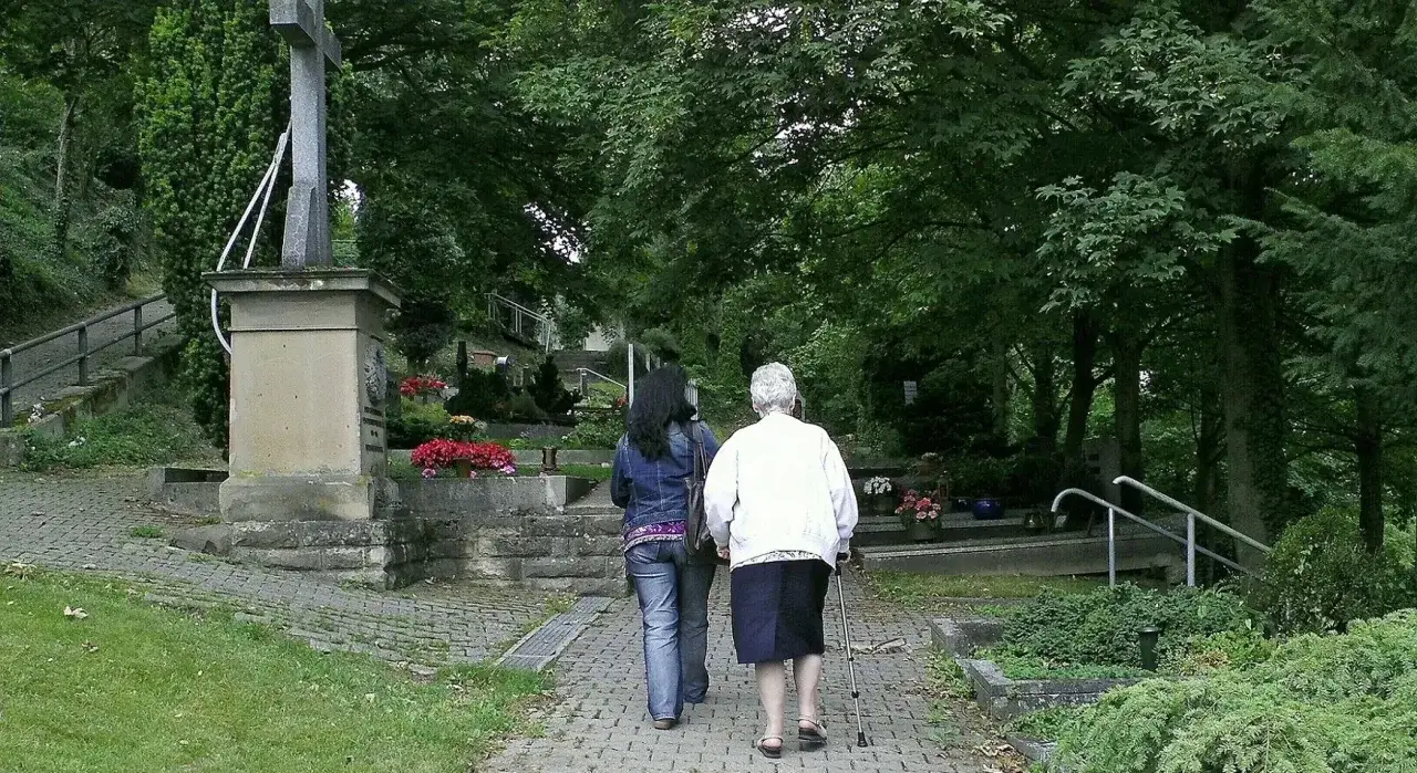W jakich krajach obchodzi się Wszystkich Świętych i jakie mają tradycje?