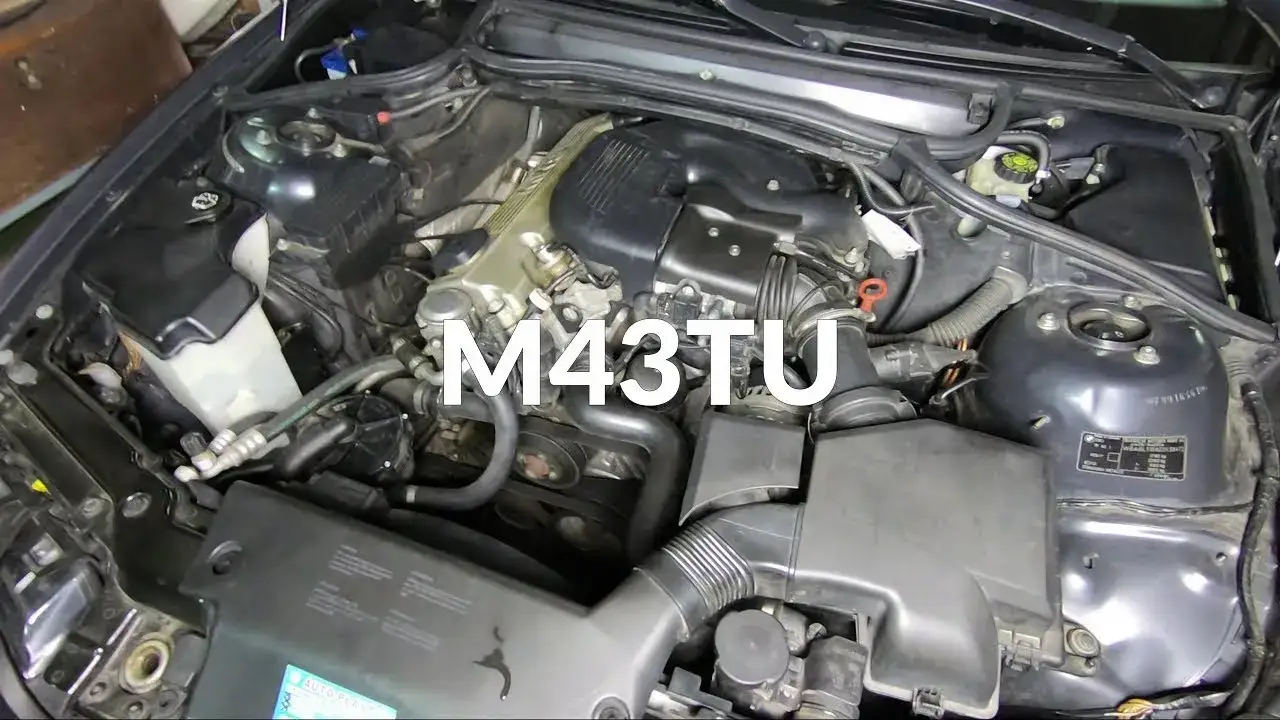 Gdzie jest zbiornik płynu chłodniczego w BMW E46 - uniknij problemów z chłodzeniem