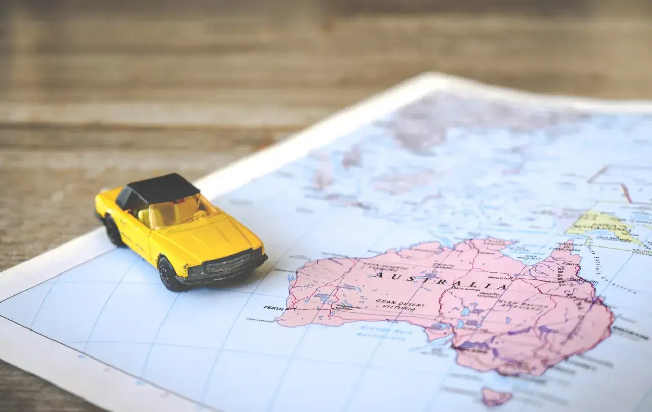 Jak dolecieć do Australii z Polski? Sprawdź czas trwania lotu i najlepsze trasy