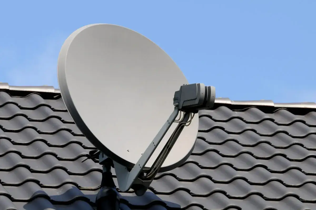 Ile kosztuje antena satelitarna? Zaskakujące ceny i różnice!