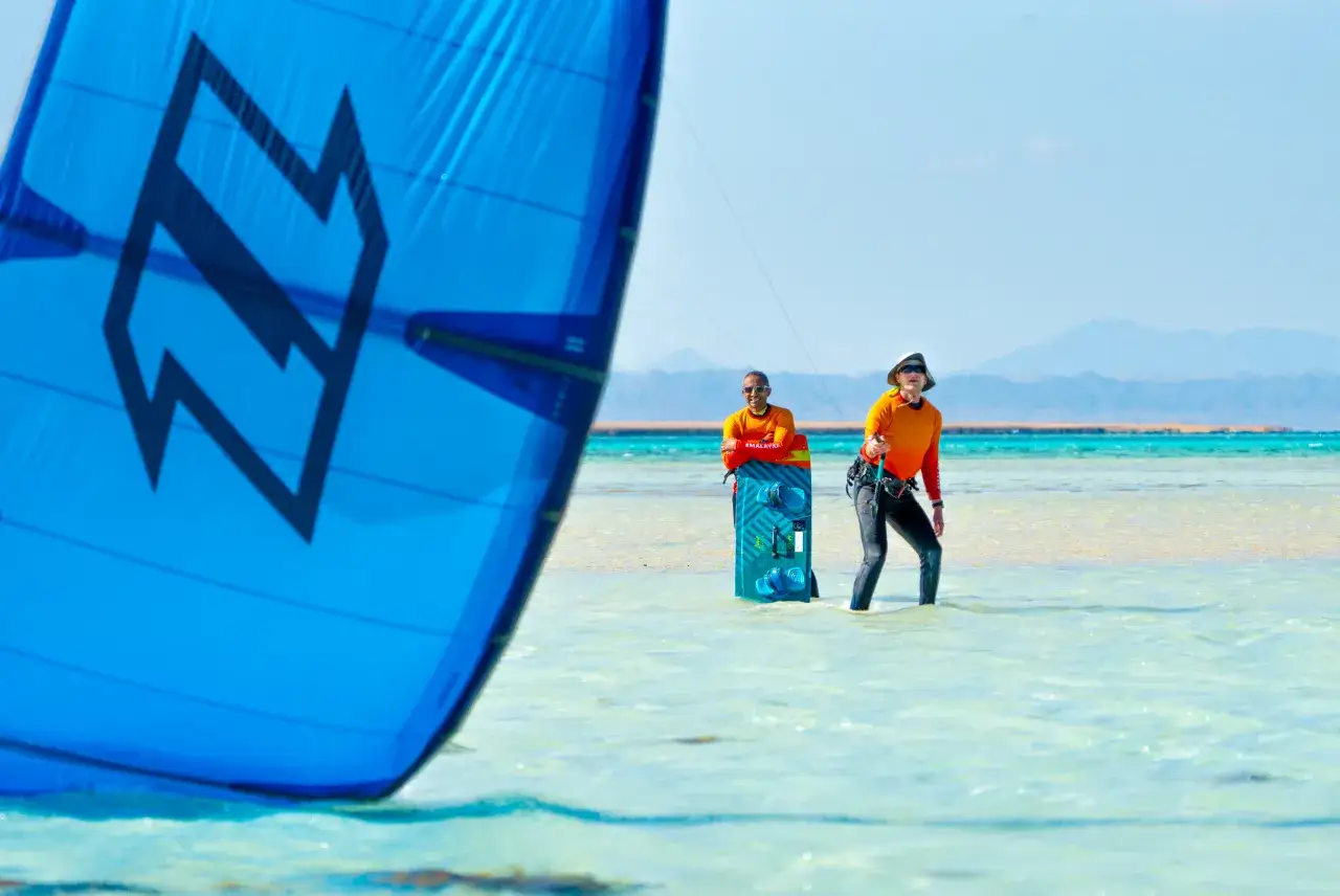 Kitesurfing: Czy jest trudny? Odkryj, jak szybko zacząć!
