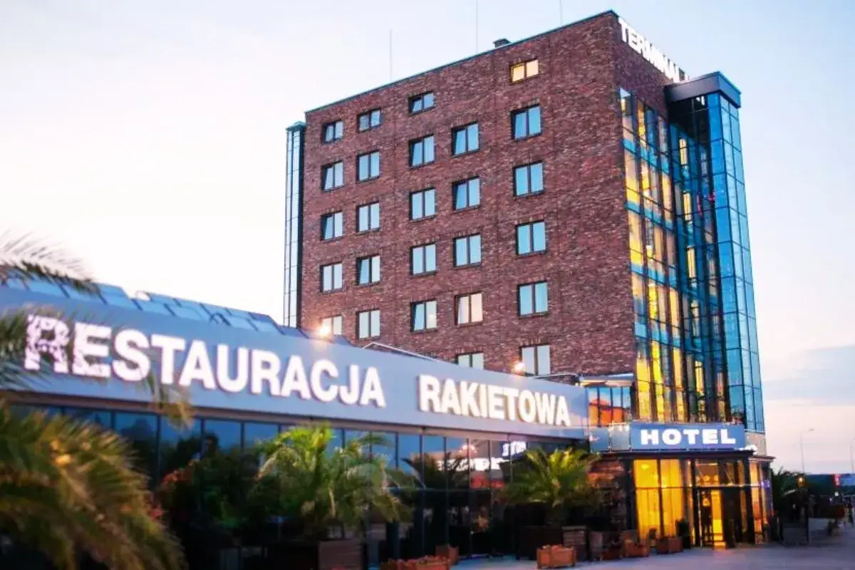 Kto płaci za dojazd i hotel w programach TV w Warszawie?