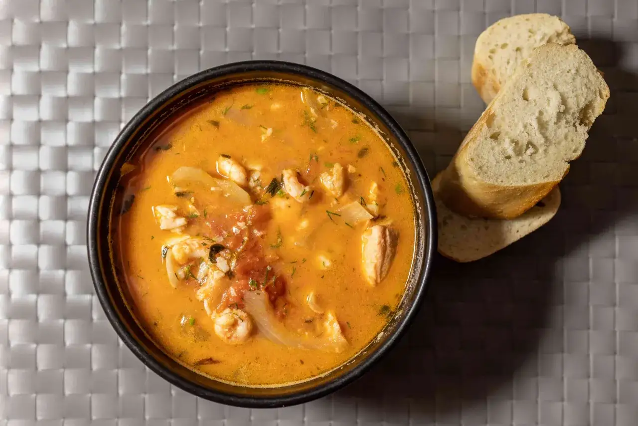 Soupe de poisson maison : la recette facile pour un délice authentique