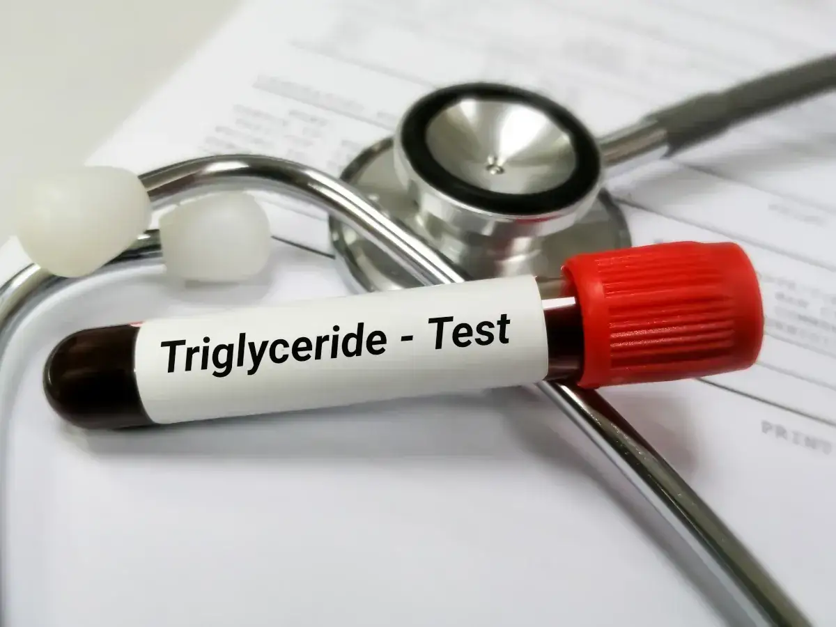 Podwyższone trójglicerydy: Jak obniżyć i chronić serce?