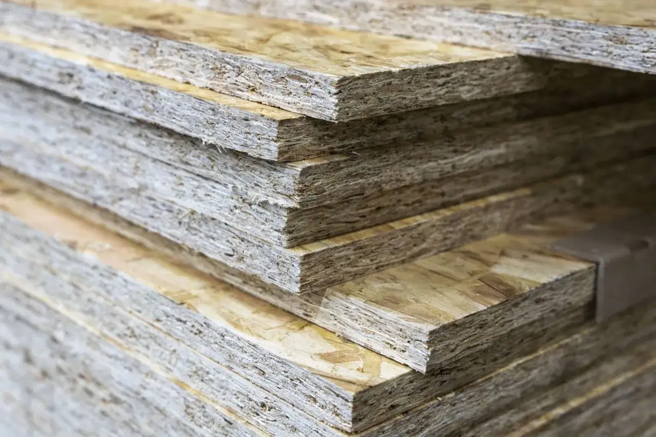 Jaka płyta na podłogę strychu? Wybierz najlepszy materiał dla swojego domu