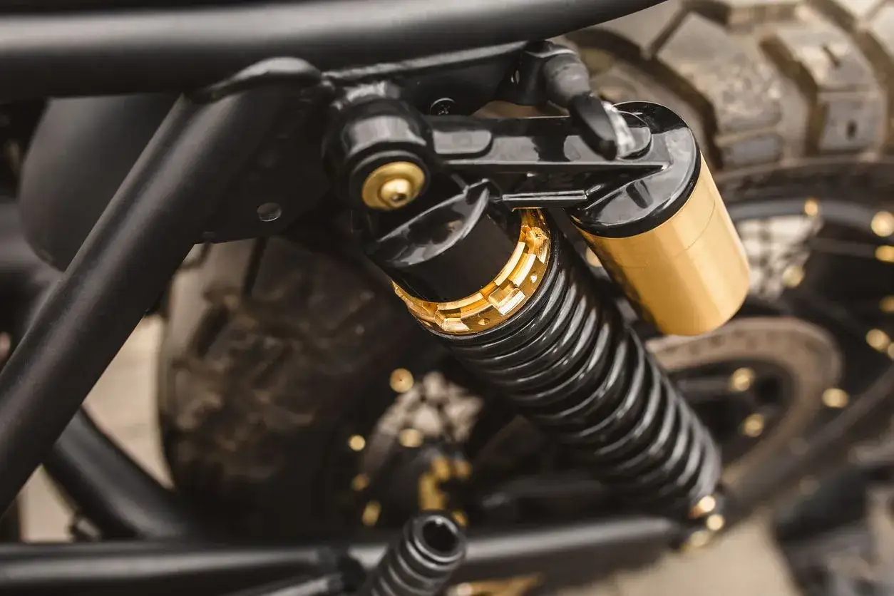 Reparación de amortiguador moto: soluciona problemas comunes fácilmente