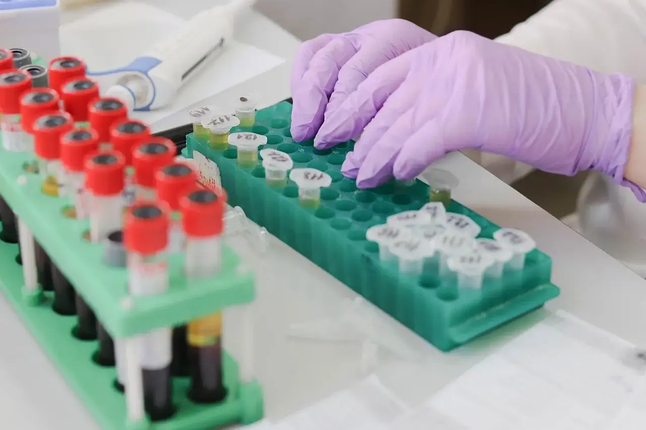 Studia chemiczne w Polsce 2026: Ranking uczelni, specjalizacje i perspektywy zawodowe
