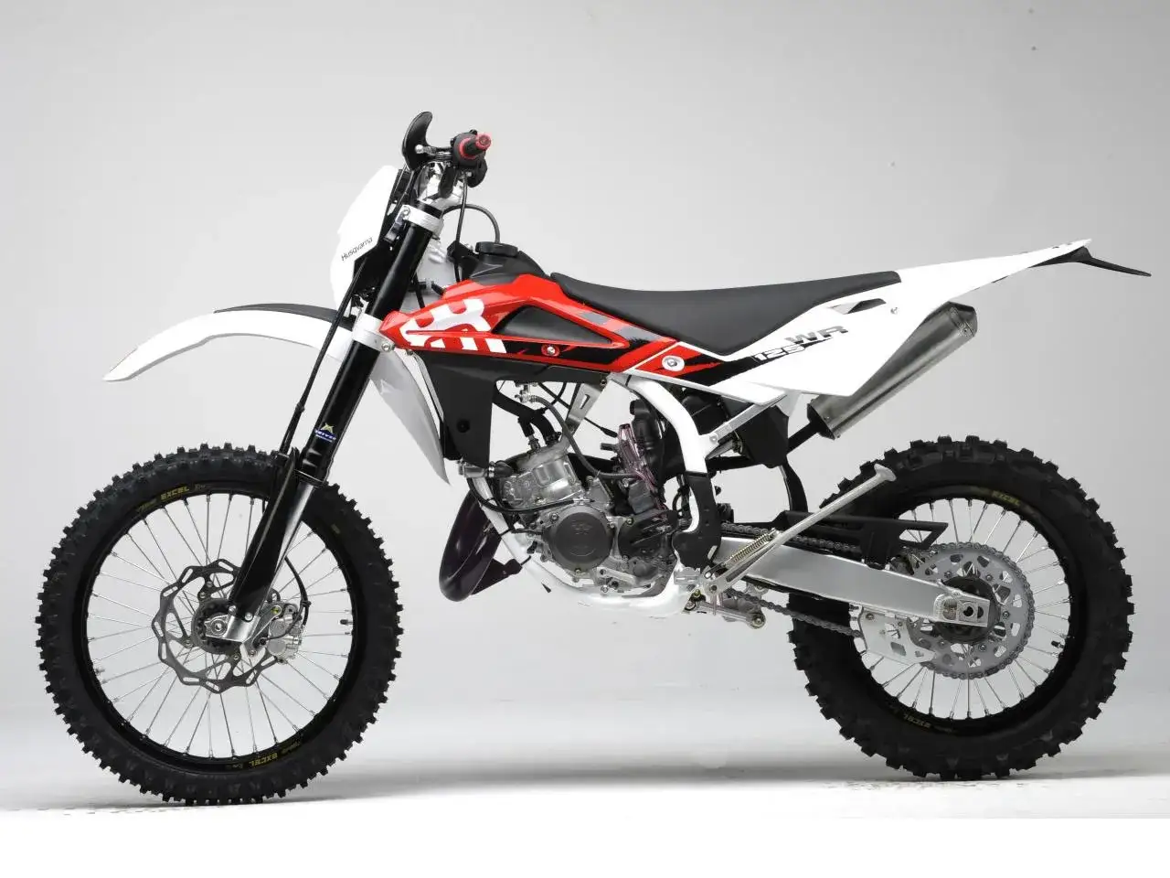 Husqvarna 125 Enduro: wszystko, co musisz wiedzieć przed zakupem i eksploatacją