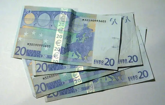 Jaką walutą posługują się mieszkańcy Belgii: kompletne informacje