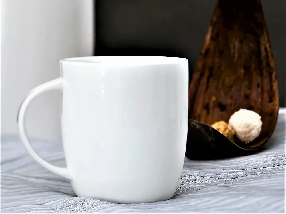 	minimalistyczny kubek do kawy