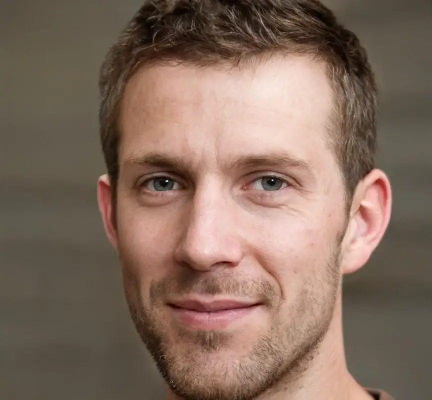 Autor Łukasz Adamek