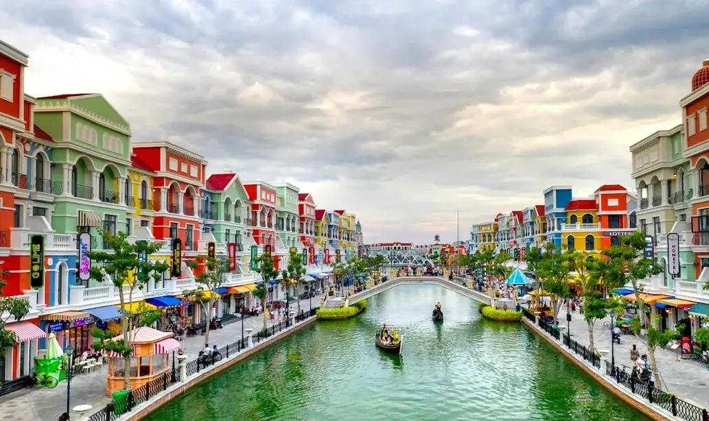 Wyśmienita kuchnia i piękna pogoda - jak zaplanować cel podróży, nocleg i termin podróży na własną rękę