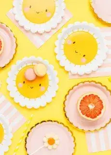 Jednorazowe talerzyki SŁONECZKO 18 cm