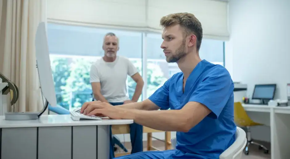 lekarz wystawiający zwolnienie lekarskie l4 wstecz