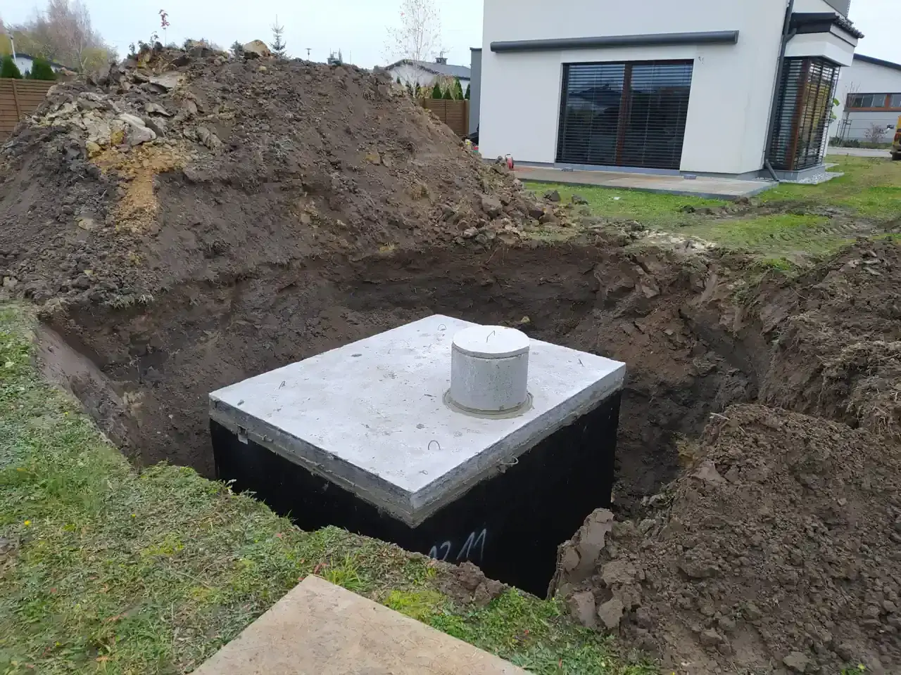 Koszty instalacji studni chłonnej i zbiornika na deszczówkę