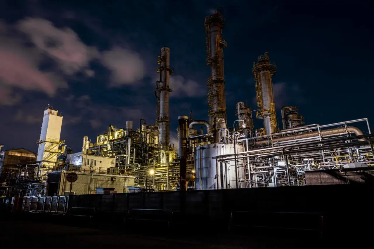 Ropa naftowa wydobycie platforma wiertnicza