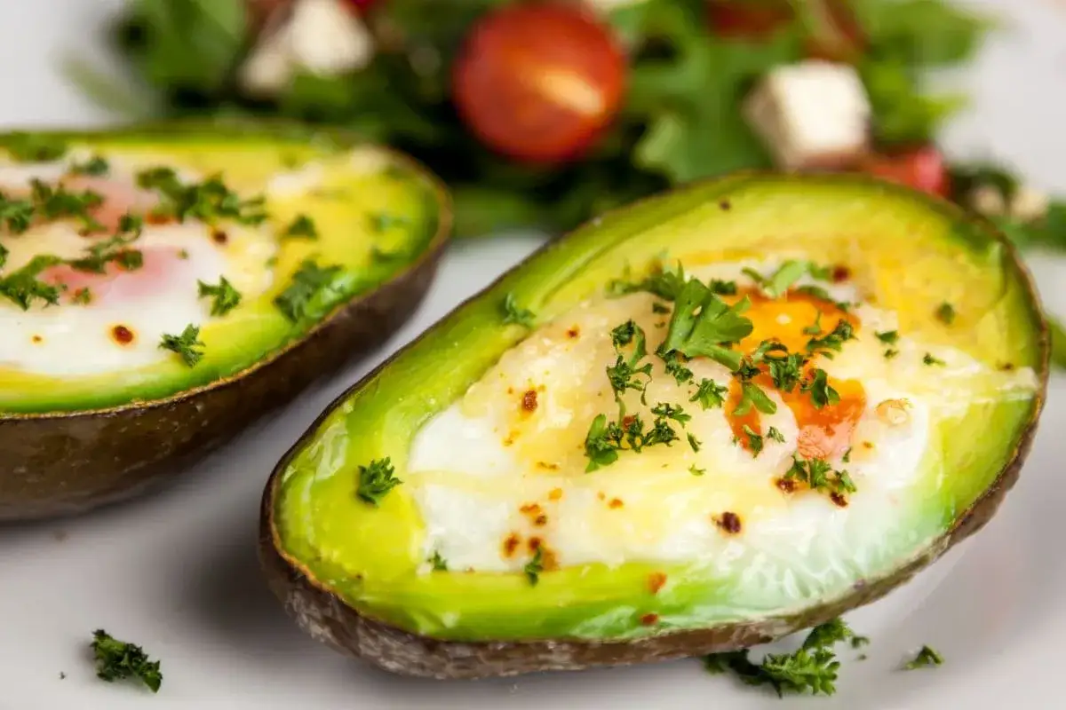 Zdjęcie Z czym awokado dla niemowlaka? Najlepsze połączenia i przepisy