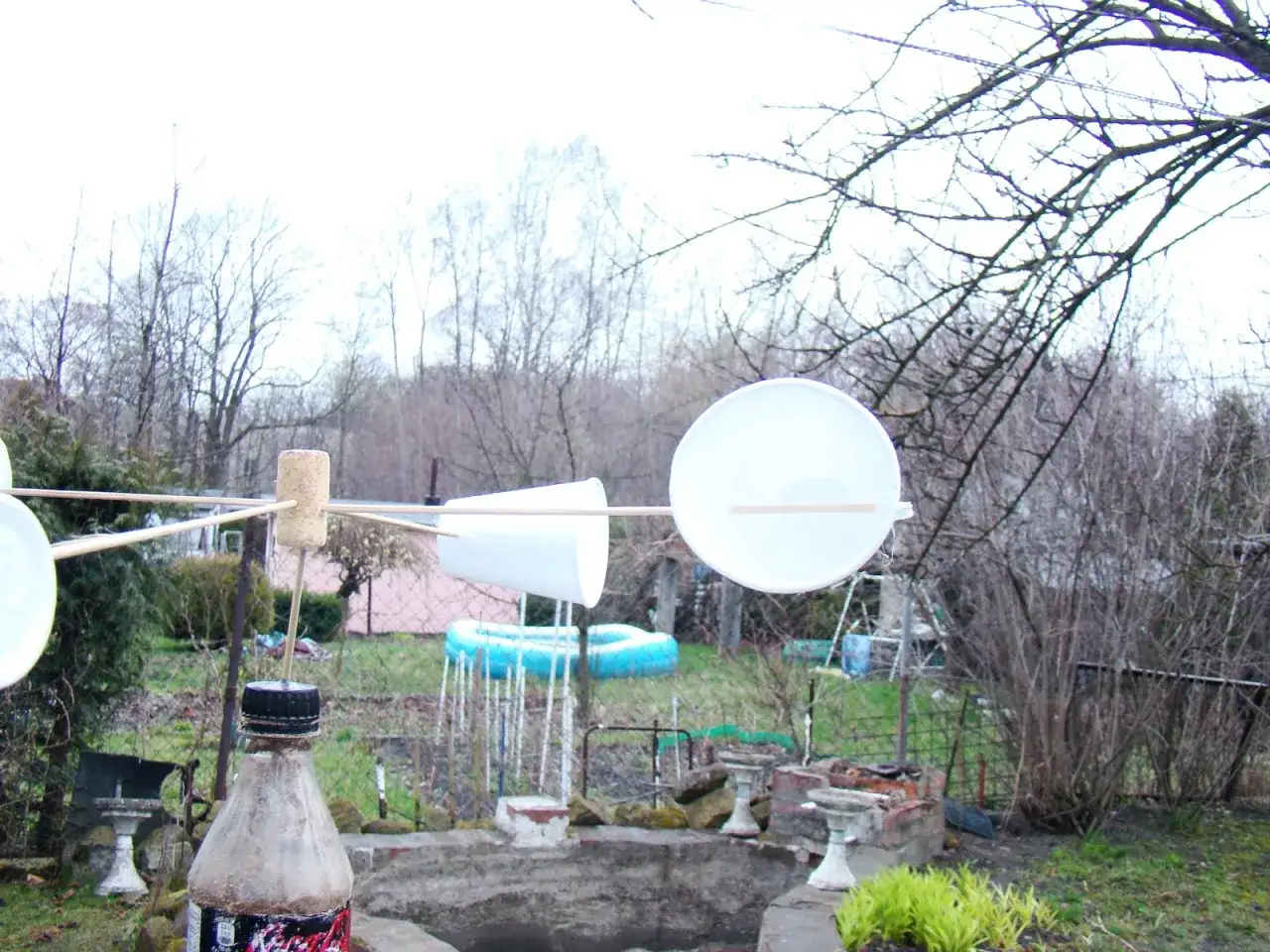 wiatromierz obrotowy z kubeczków DIY