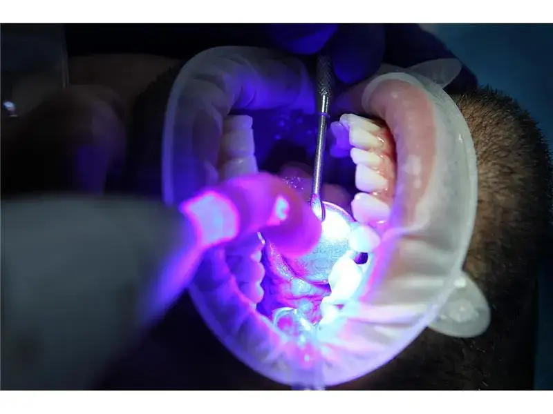 specjalizacje stomatologiczne implanty ortodoncja