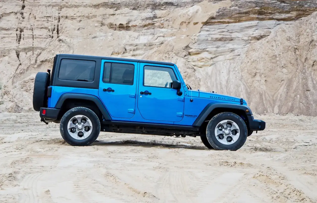 Jeep Wrangler używany generacje JK JL